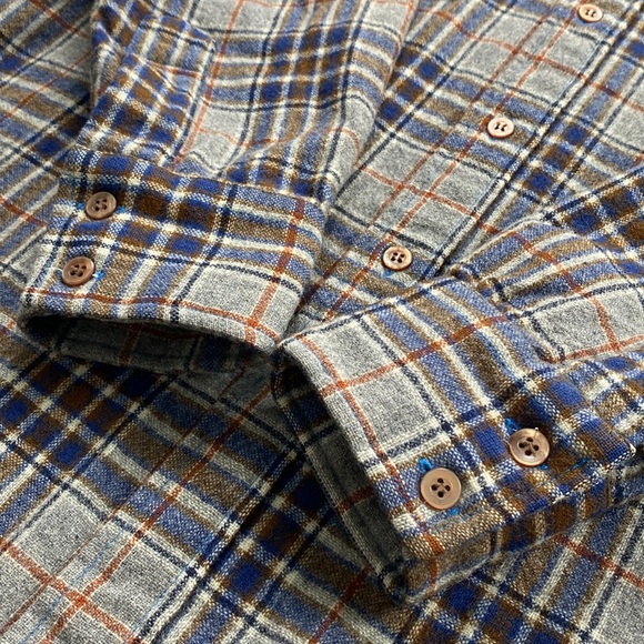 JCPenney Vintage Virgin Wool Plaid Long Sleeve Button Up Flannel Shirt - Picture 10 of 16